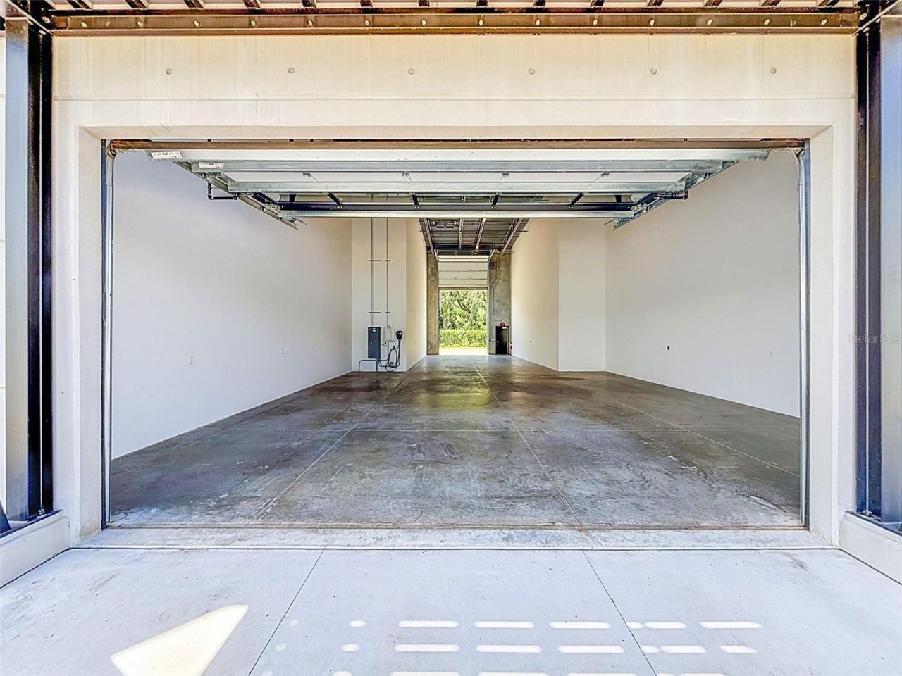 6500 Motor Enclave Way, Unit #1103, Tampa, FL 33610 Photo