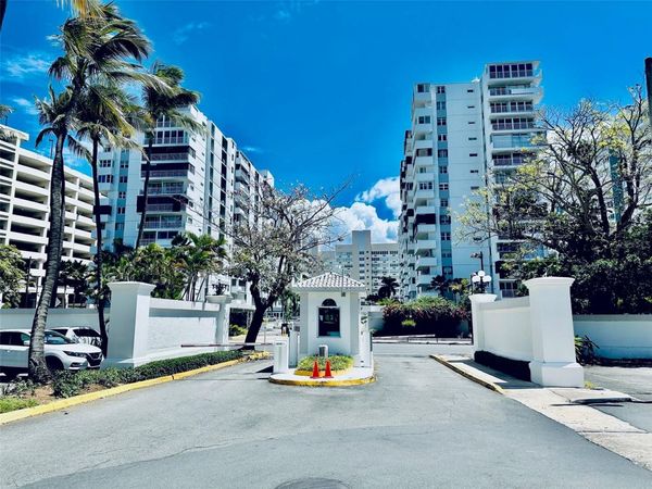 6400 ISLA VERDE AVENUE, Unit 12J, CAROLINA, PR 00979
