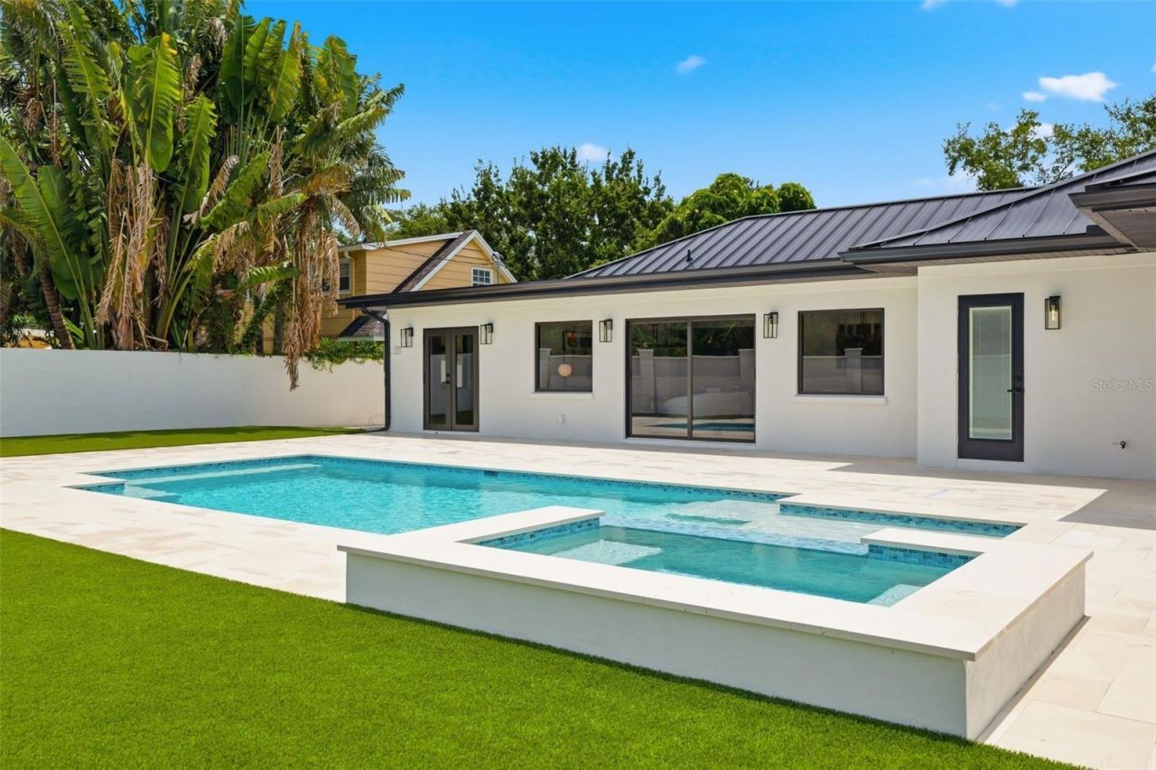 2823 W Morrison Avenue, Tampa, FL 33629 Photo