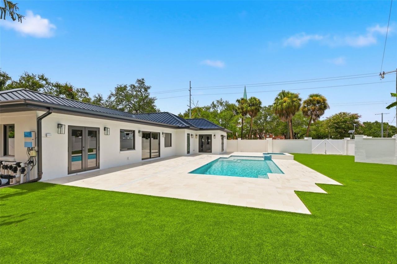 2823 W Morrison Avenue, Tampa, FL 33629 Photo