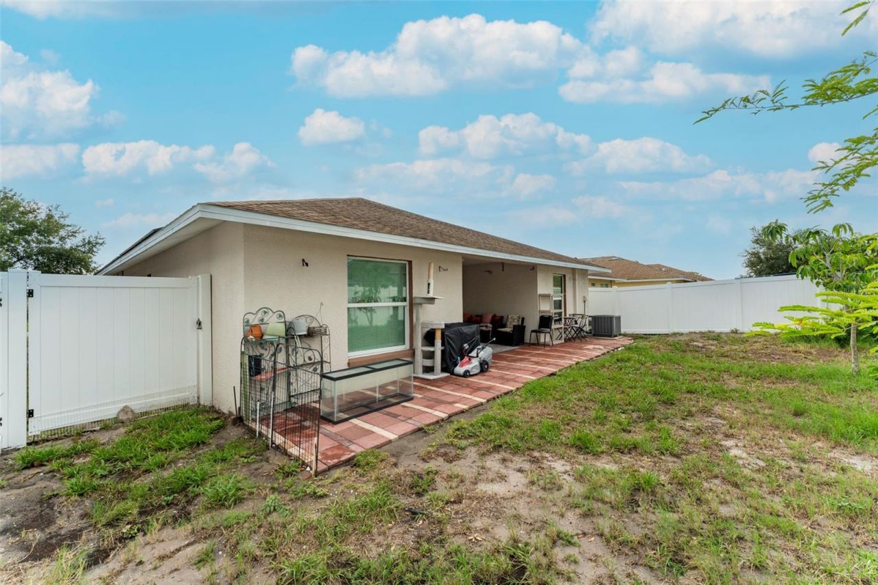 1128 Shared Passion St, Ruskin, FL 33570 Photo