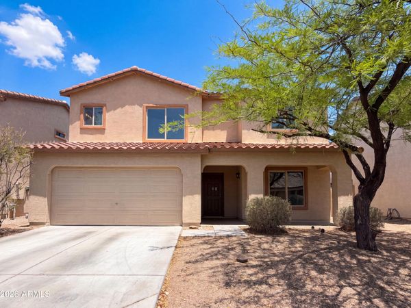 2232 E COCHISE Avenue, Apache Junction, AZ 85119