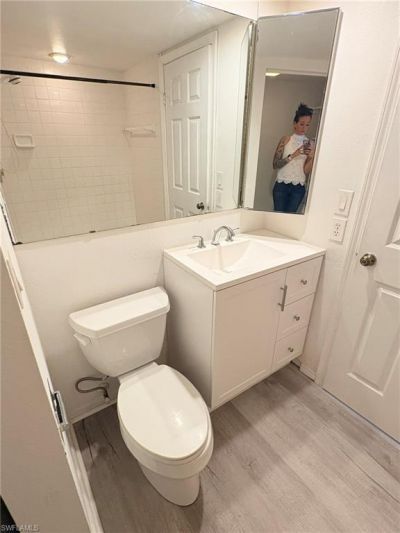 5584 Malt Dr, Unit 4, Fort Myers, FL 33907 Photo