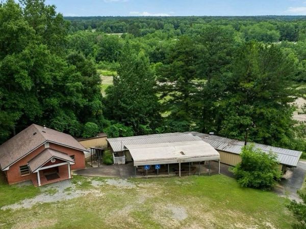 21974 County Rd 49, Muscadine, AL 36269