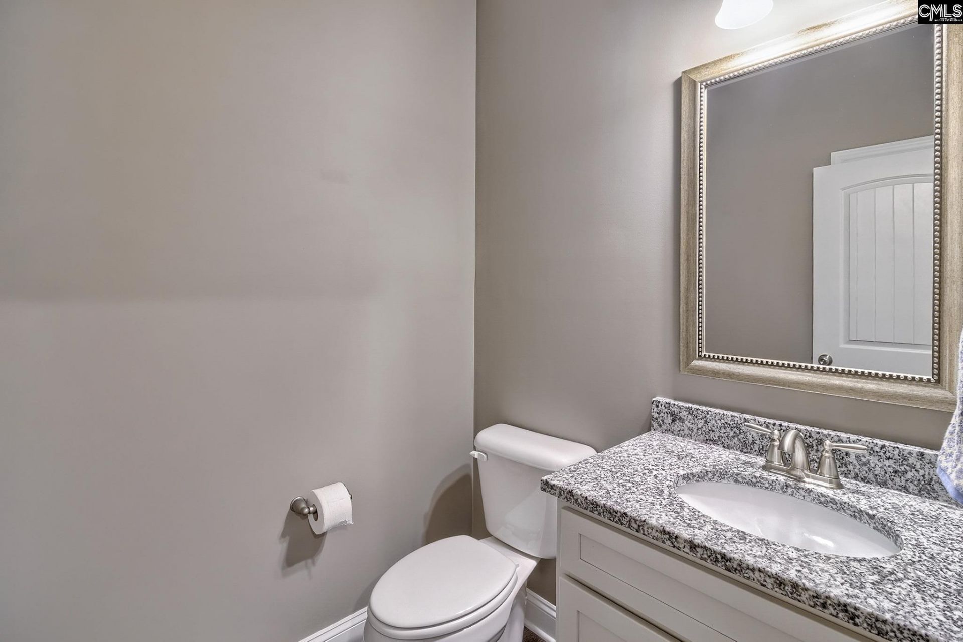 158 Hadleigh Drive  Photo 43