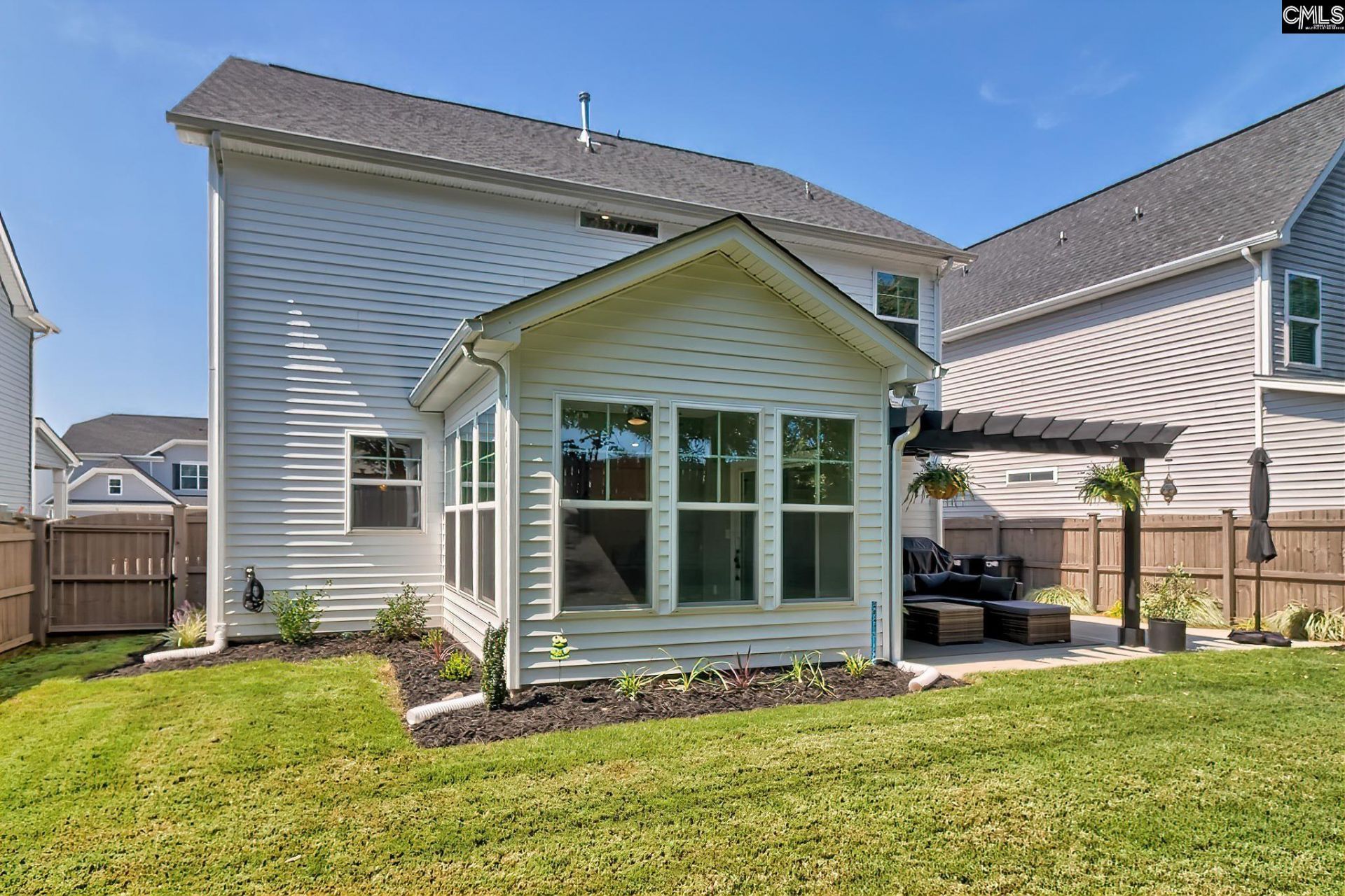 158 Hadleigh Drive  Photo 7