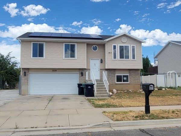 3774 W 4750 S, Roy, UT 84067