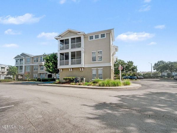 8290 GATE Parkway W, Unit 1410, Jacksonville, FL 32216
