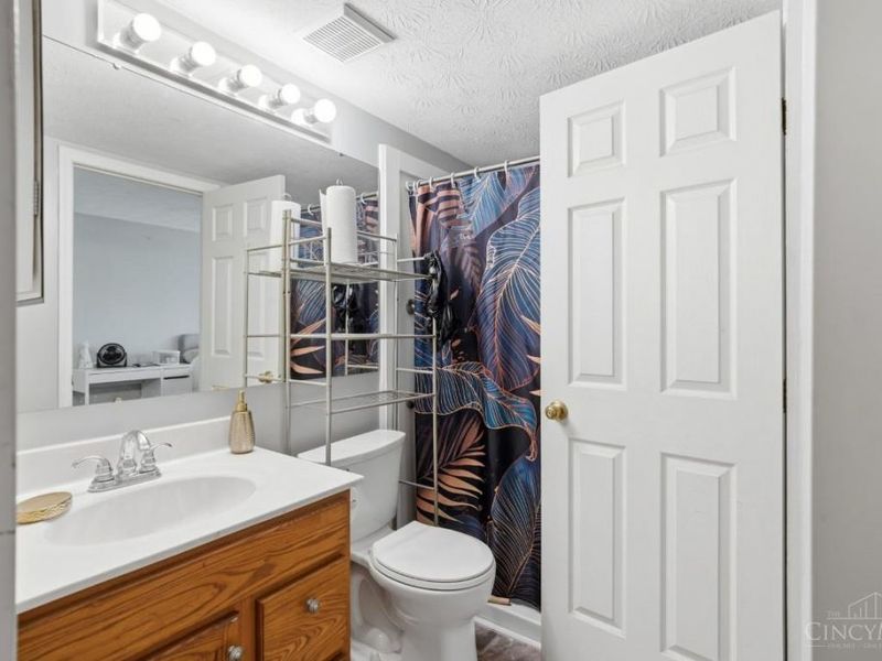 9940 Regatta Drive, Unit 302, Colerain Township, OH 45252 Photo 26