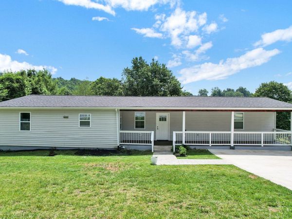 200 Queens Lane, Decatur, TN 37322
