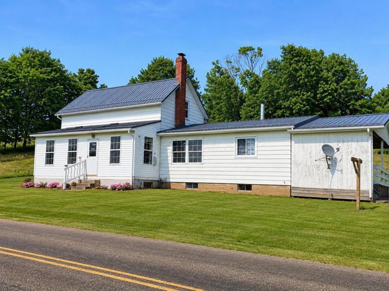 10050 Pipesville Road, Gambier, OH 43022 Photo 1