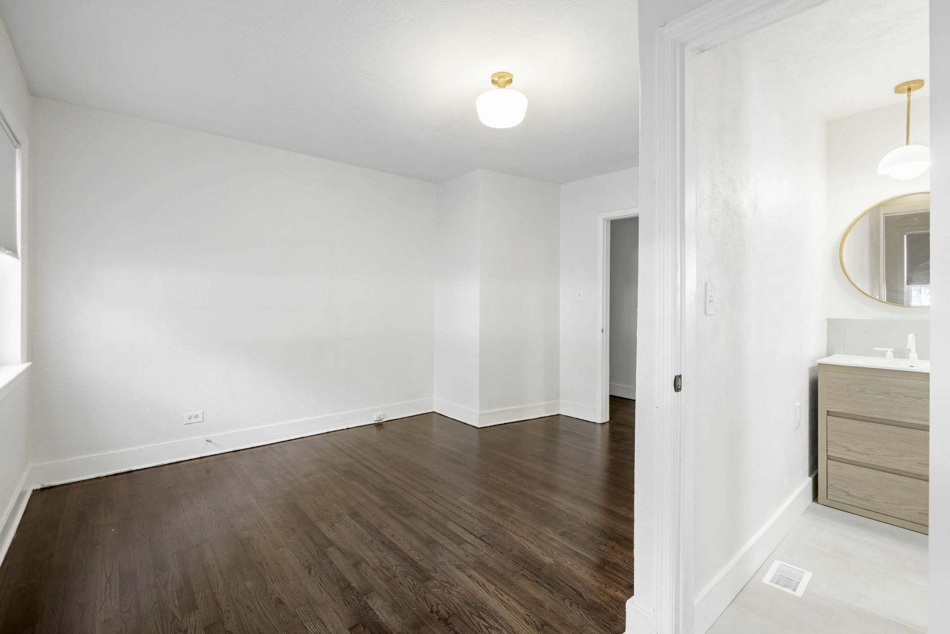 2679 Olympia Avenue Photo 12