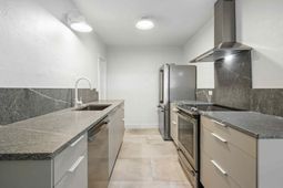 2679 Olympia Avenue photo 4