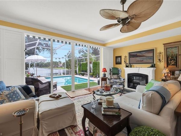 5505 Cove CIR, Unit 90, NAPLES, FL 34119