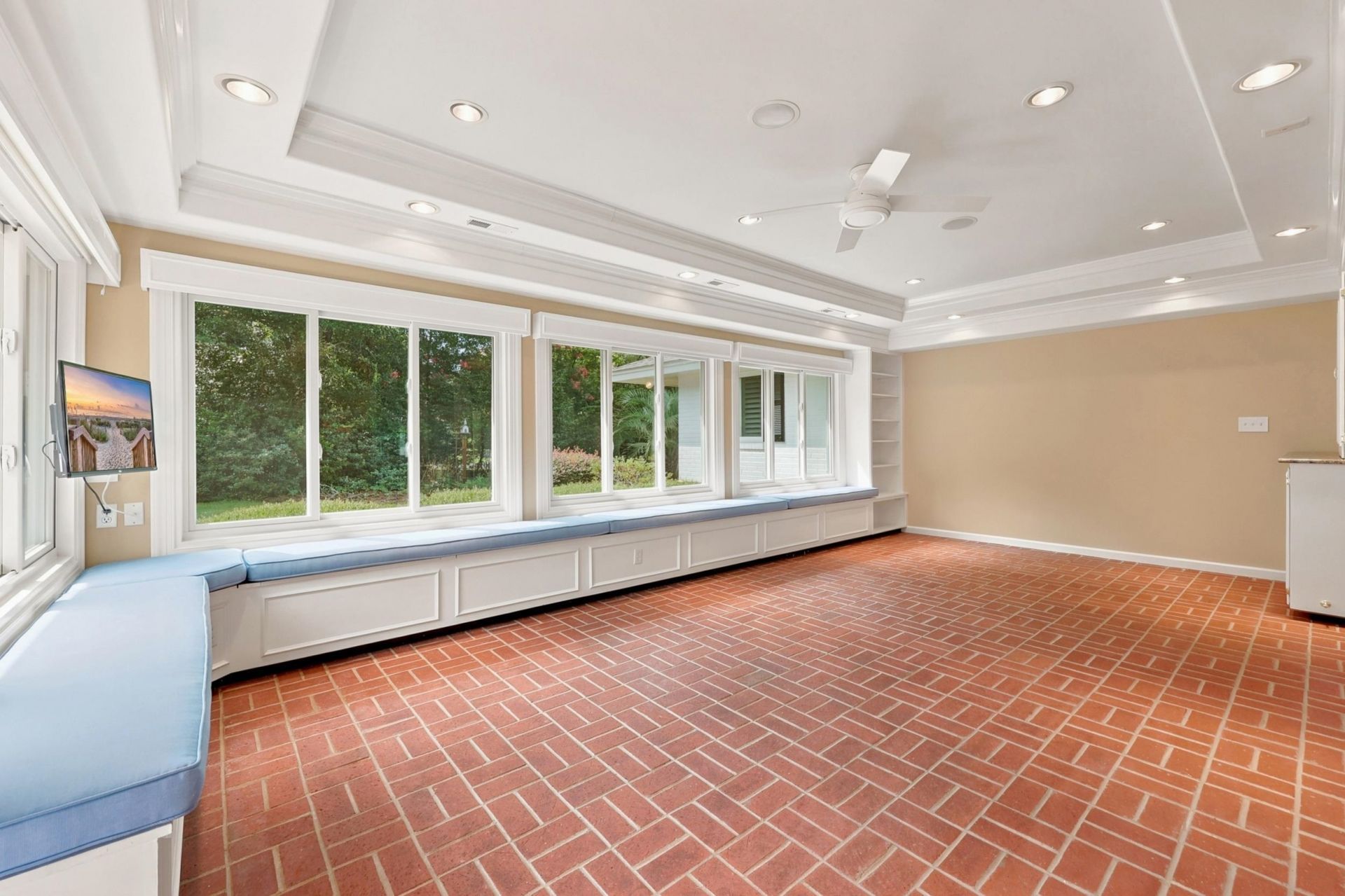 85 Cedar Ln.  Photo 21
