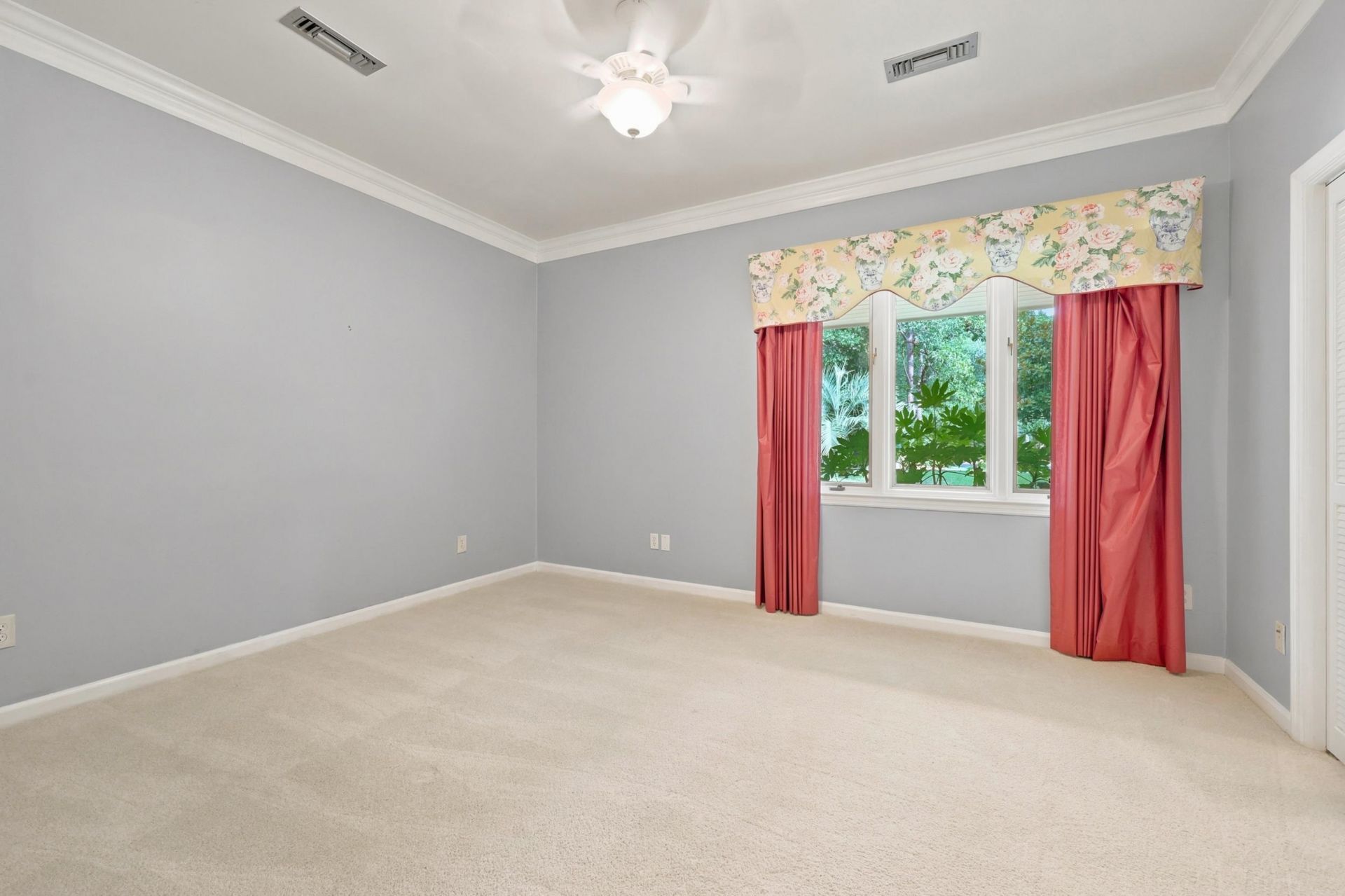 85 Cedar Ln.  Photo 31