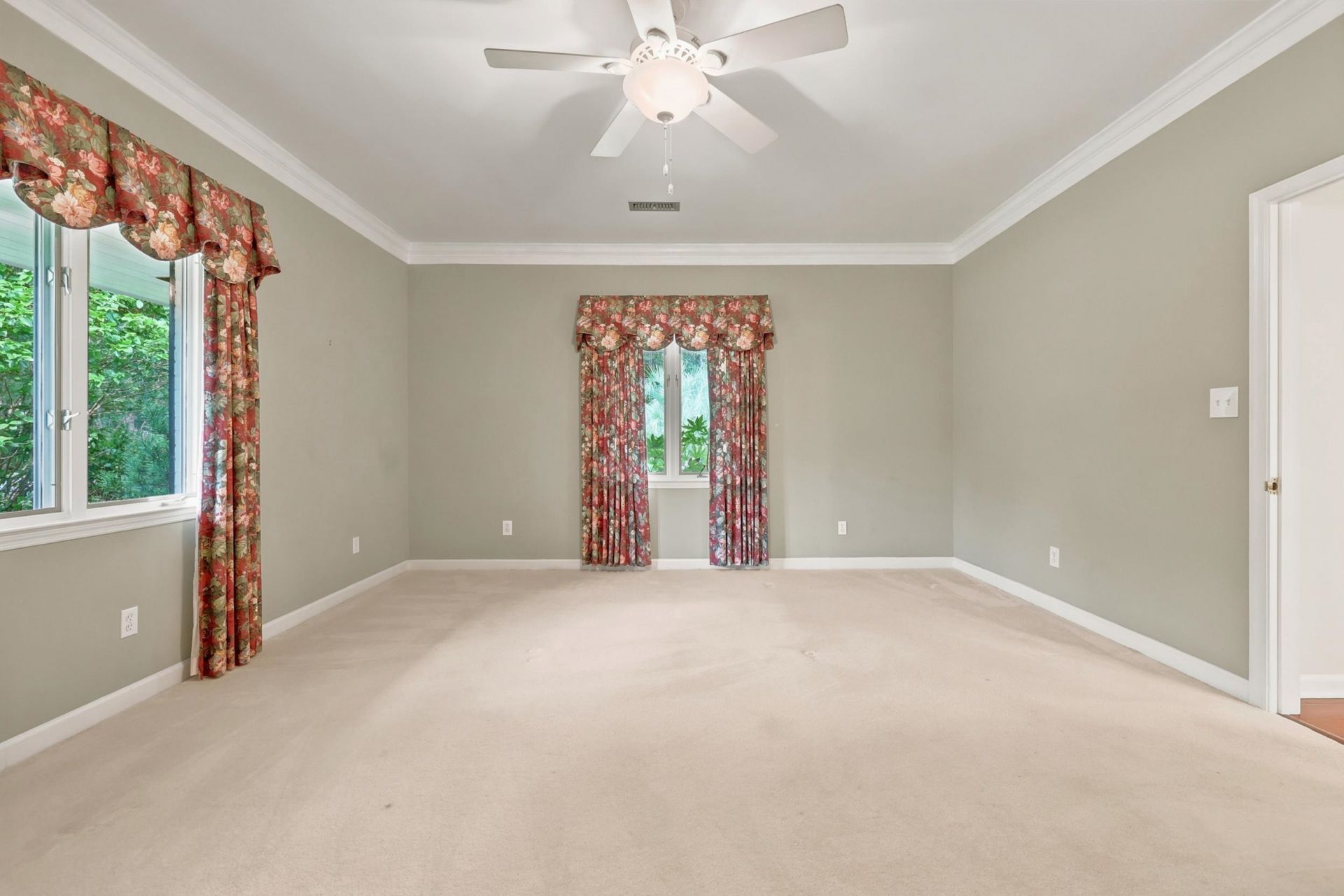 85 Cedar Ln.  Photo 37