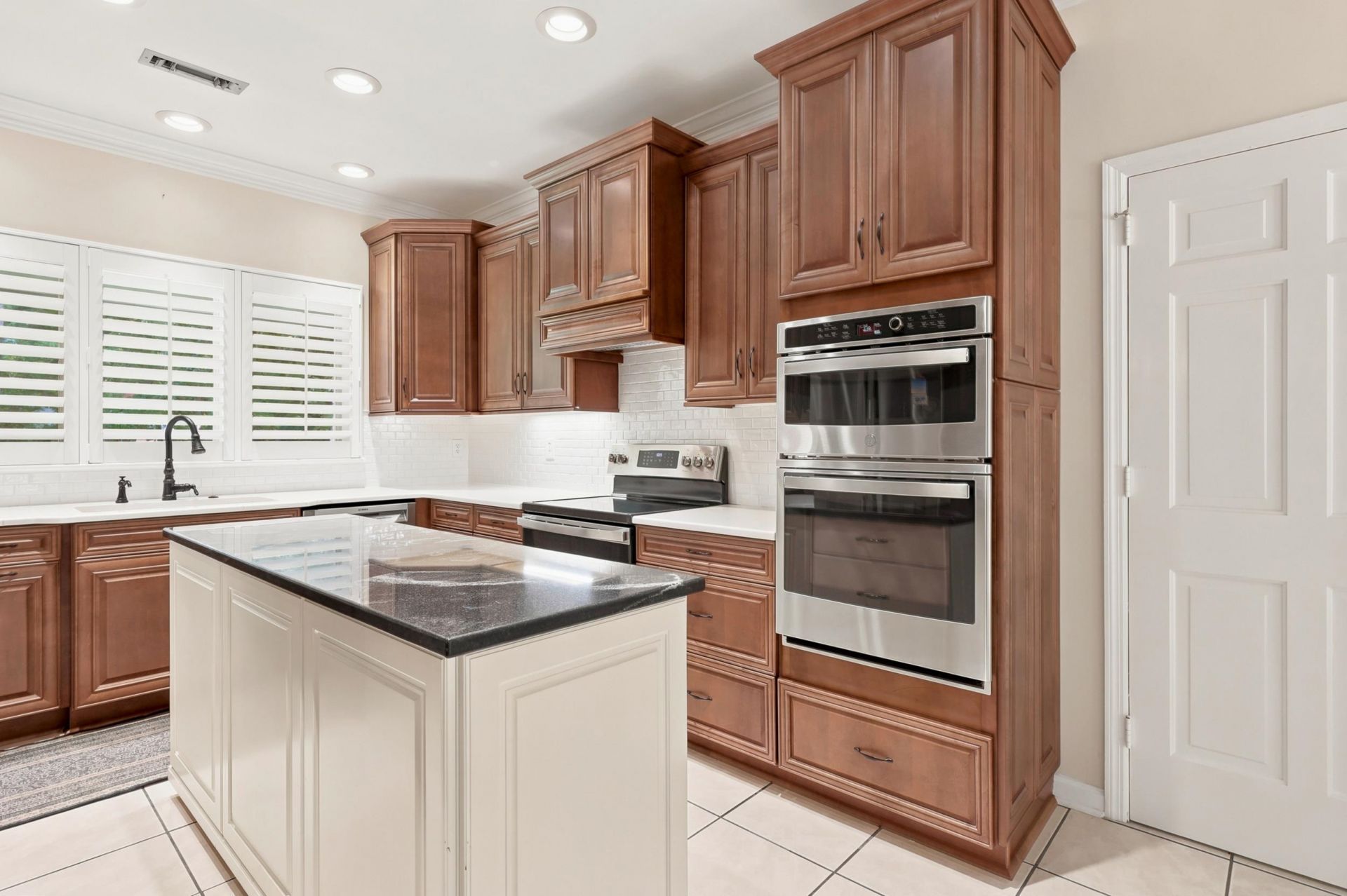 85 Cedar Ln.  Photo 6
