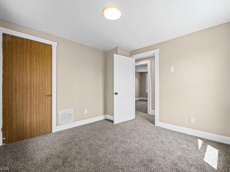 631 W Oregon Avenue, Sebring, OH 44672 Photo 16