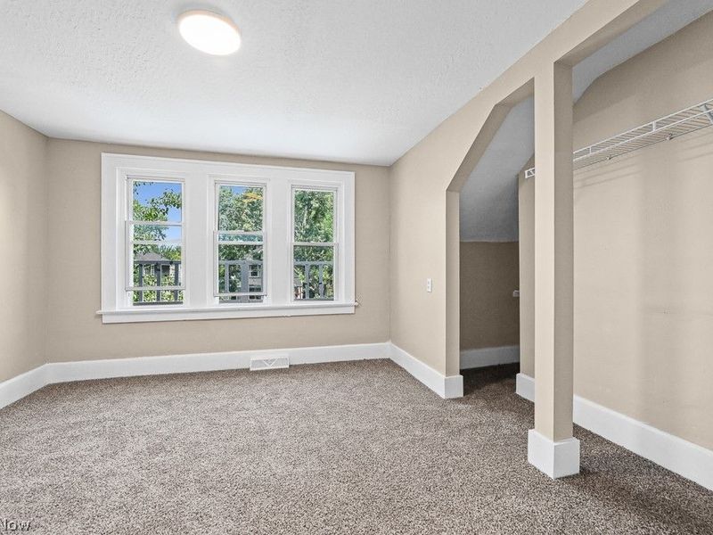 631 W Oregon Avenue, Sebring, OH 44672 Photo 17