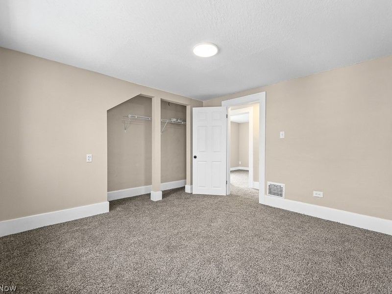 631 W Oregon Avenue, Sebring, OH 44672 Photo 18