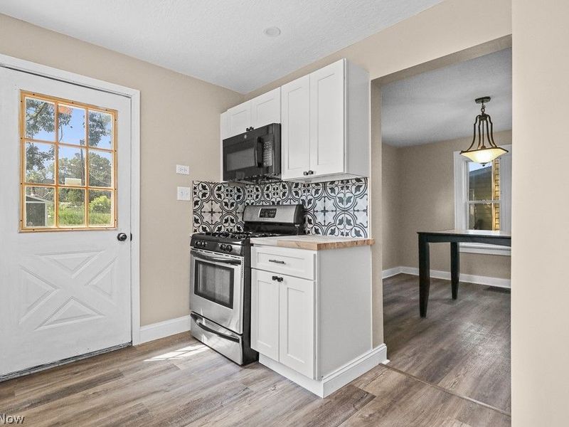 631 W Oregon Avenue, Sebring, OH 44672 Photo 4