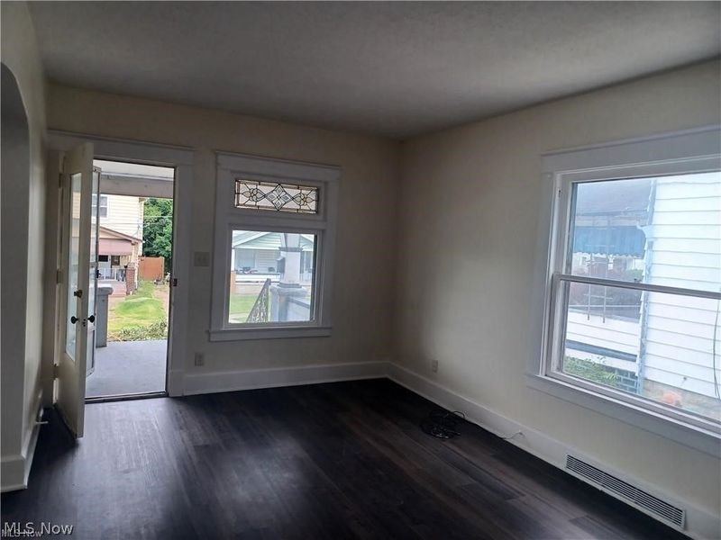112 N Portland Avenue, Youngstown, OH 44509 Photo 2