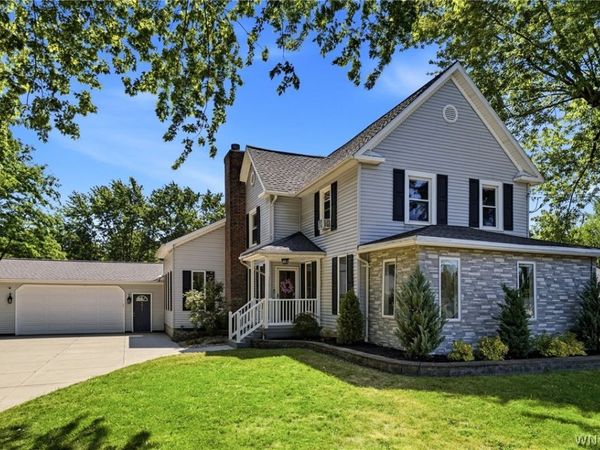 4611 Shisler Road , Clarence, NY 14031