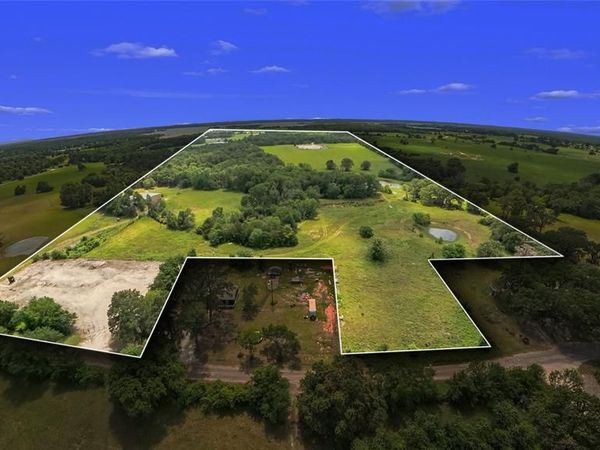 394 832 , Donie, TX 75838