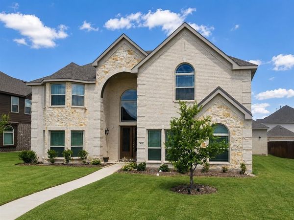 417 Harvest Grove Drive , Waxahachie, TX 75165