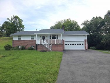 3322 Fairmont Avenue, Fairmont, WV 26554
