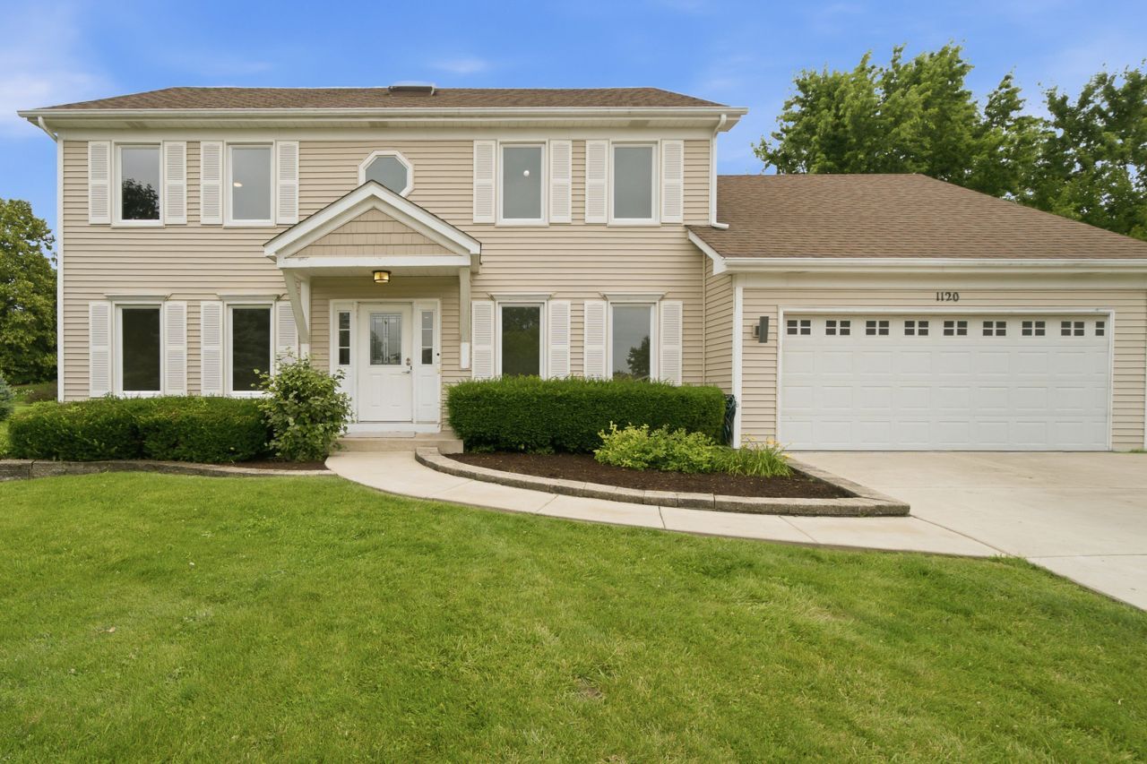 1120 Lakeside Court, Aurora, IL 60504
