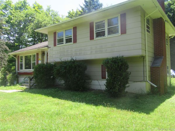 712 California Avenue , Middletown, NY 10940