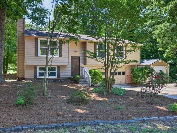 1109 Century Park Avenue, Kernersville, NC 27284