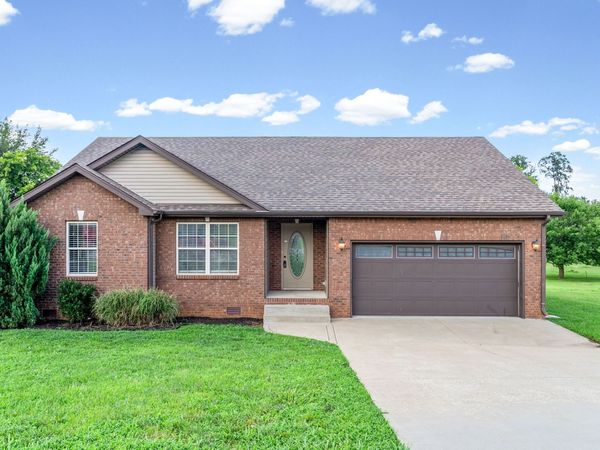 2445 Andersonville Dr , Clarksville, TN 37042