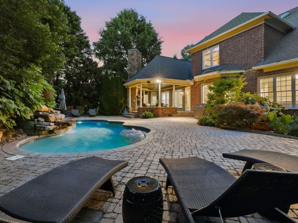 1136 Haverhill Dr, Brentwood, TN 37027