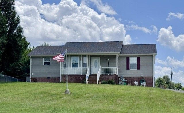 557 White Rd , Portland, TN 37148 Main Photo