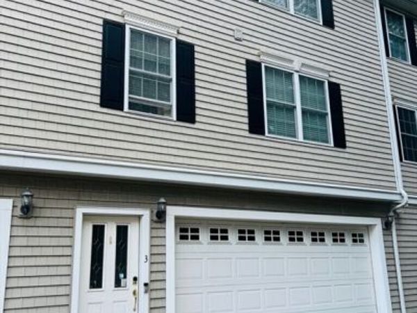 39 Bacon St, Unit 3, Waltham, MA 02451