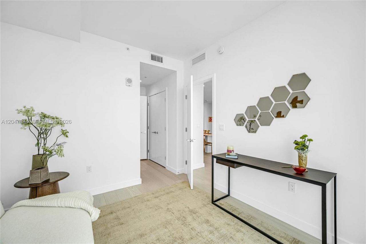 9201 E Bay Harbour Drive , Unit PH809, Bay Harbor Islands, FL 33154 Photo