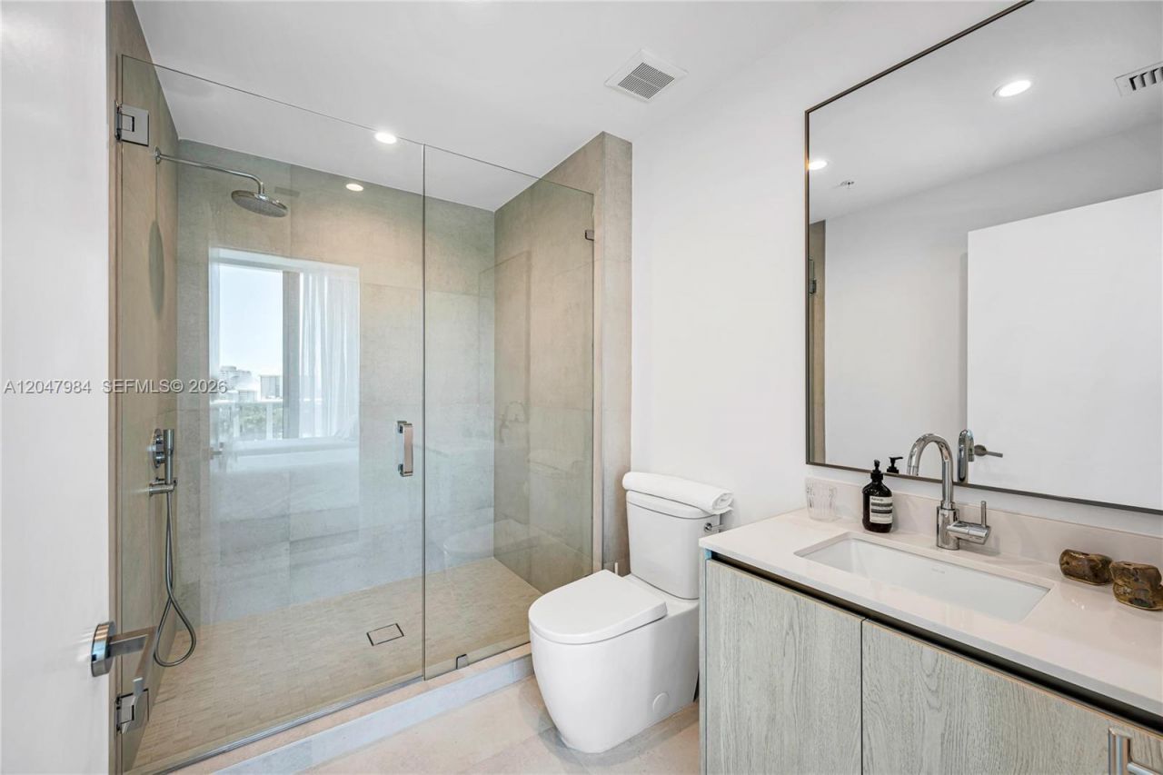 9201 E Bay Harbour Drive , Unit PH809, Bay Harbor Islands, FL 33154 Photo