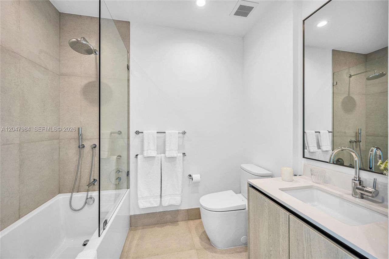 9201 E Bay Harbour Drive , Unit PH809, Bay Harbor Islands, FL 33154 Photo