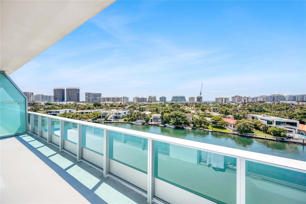9201 E Bay Harbour Drive , Unit PH809, Bay Harbor Islands, FL 33154 Photo