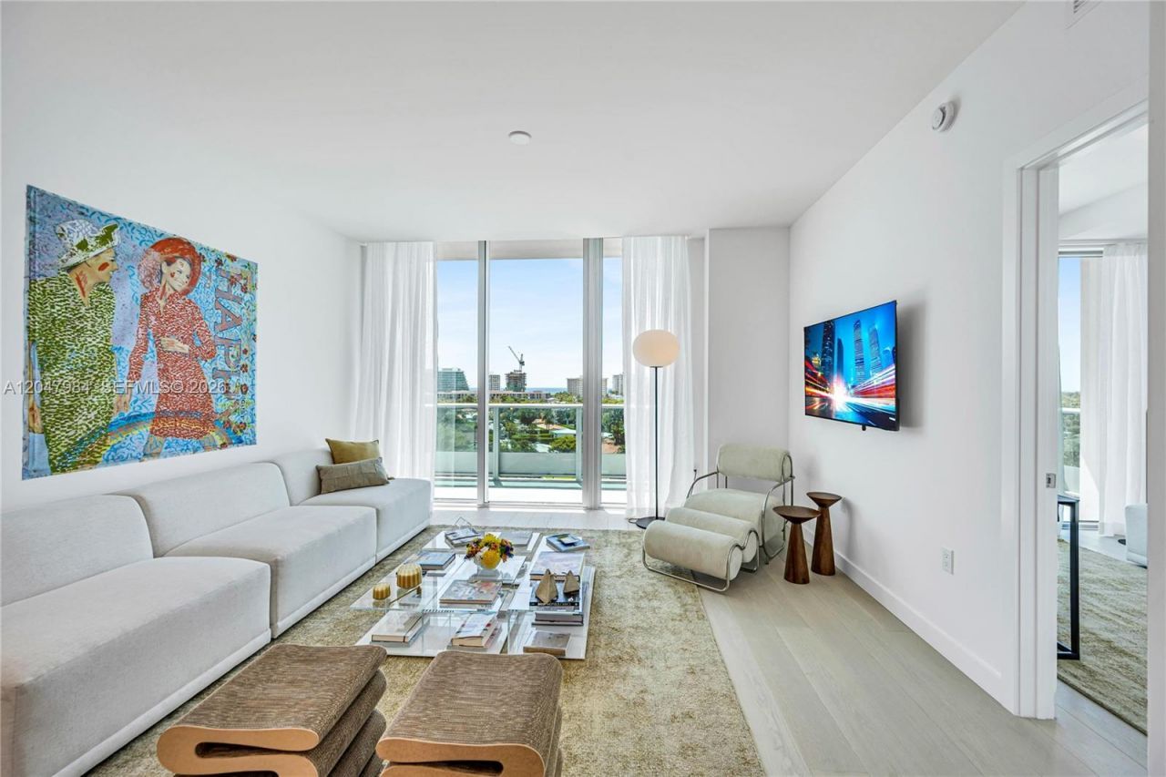 9201 E Bay Harbour Drive , Unit PH809, Bay Harbor Islands, FL 33154 Photo