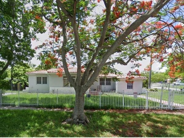6440 NW 2nd St , Miami, FL 33126