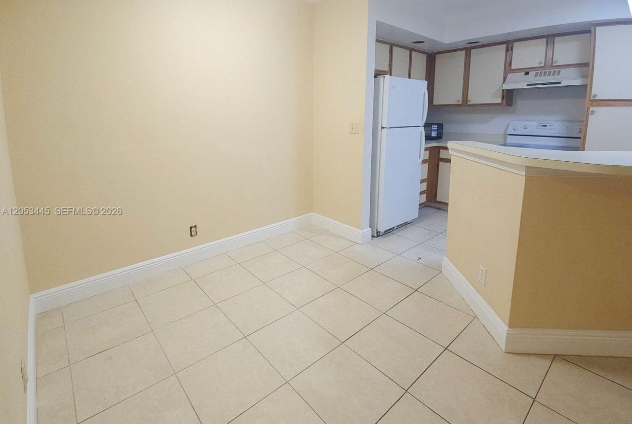 3310 N Pinewalk Dr N, Unit 1825, Margate, FL 33063 Photo