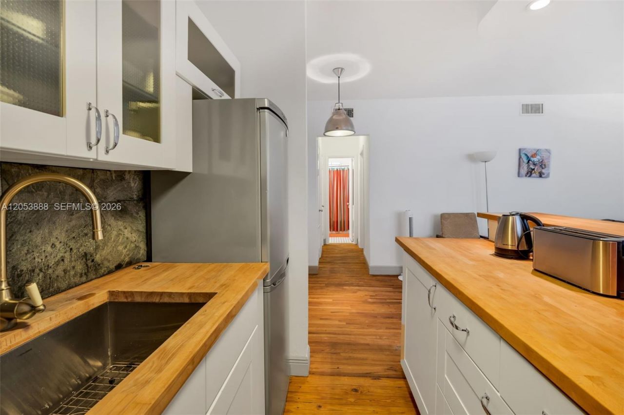 1551 Michigan Ave , Unit 12, Miami Beach, FL 33139 Photo