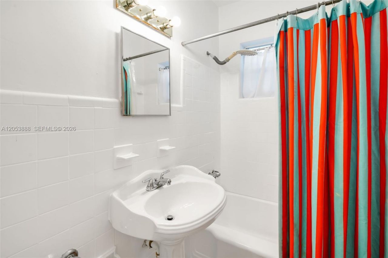 1551 Michigan Ave , Unit 12, Miami Beach, FL 33139 Photo