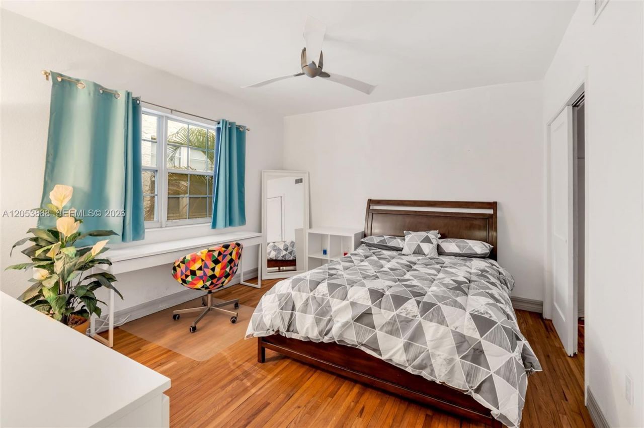 1551 Michigan Ave , Unit 12, Miami Beach, FL 33139 Photo