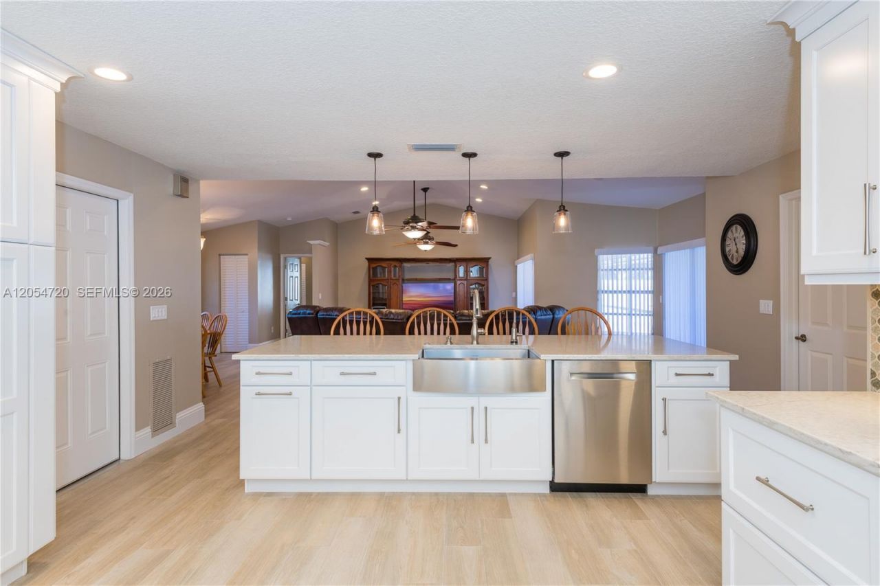 850 Amherst Ave , Davie, FL 33325 Photo