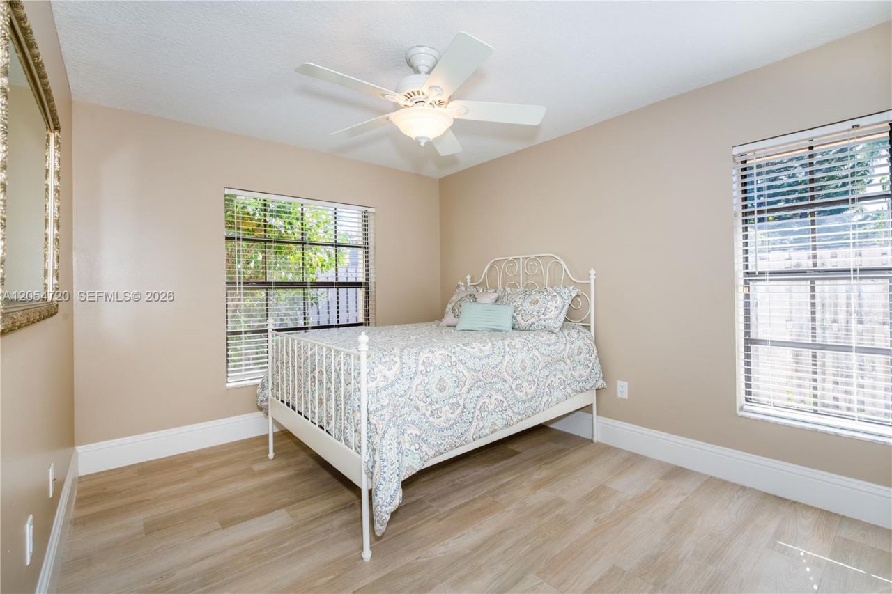 850 Amherst Ave , Davie, FL 33325 Photo